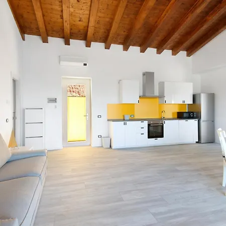 Casa Adriana بيت للعطل *
